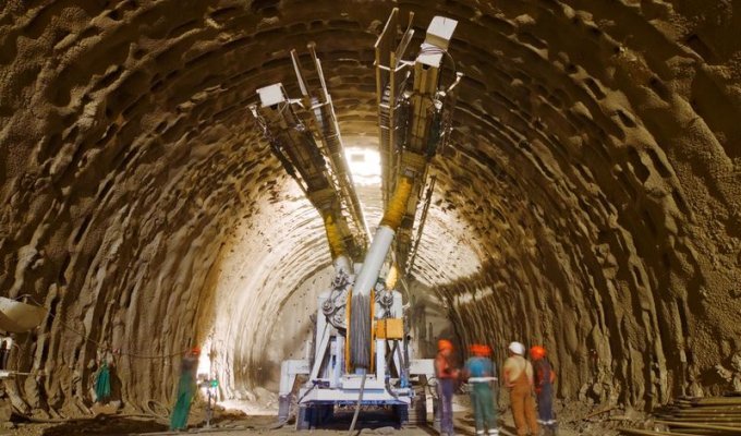 Сочи 2012. Строительство тоннелей (31 фото)