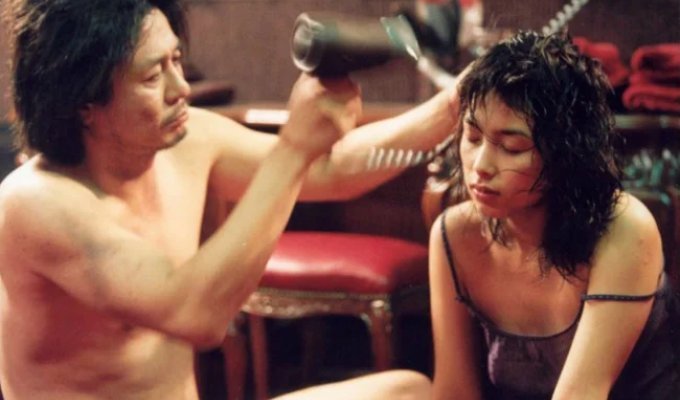 12 Masterpieces You’ll Want to Instantly Delete and Forget After Watching (13 photos)