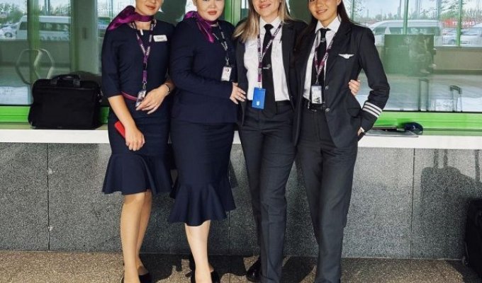 In Kazakhstan, for the first time, an all-female crew on board made a flight (3 photos + video)