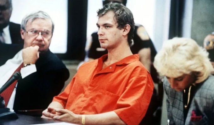The Story of the "Milwaukee Cannibal" Jeffrey Dahmer (12 photos)