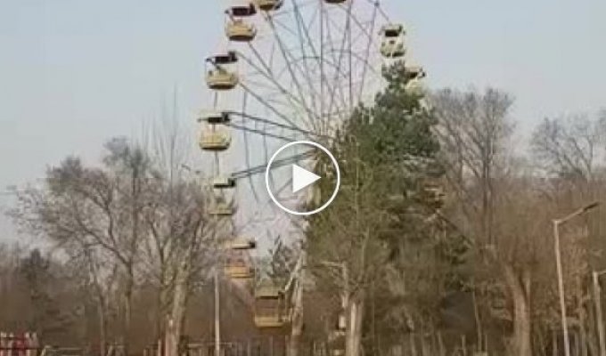 Эпичное видео демонтажа колеса обозрения из Приморья