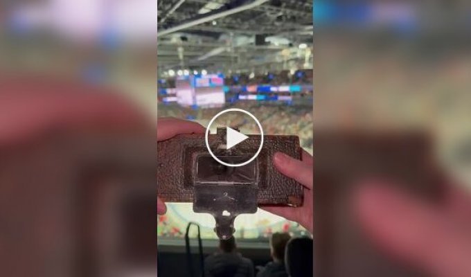 Hockey filmed with a panoramic vintage camera