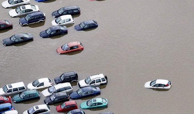Наводнение в Англии (4 фото)