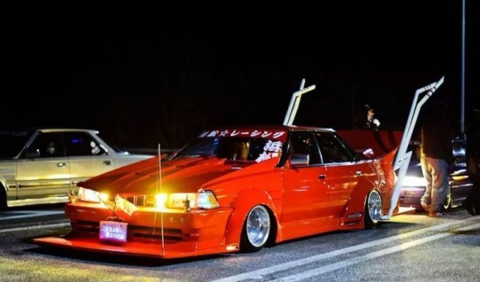 Ночь босозоку в Японии - самый странный автотюнинг в мире (3 фото + 1 видео)