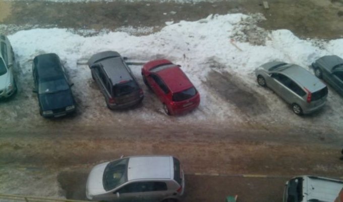 Месть за неудачную парковку во дворе (7 фото)