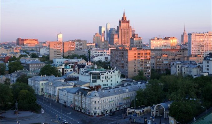Москва на рассвете с Храма Христа Спасителя (26 фото)