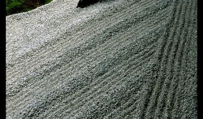 Сад из камней в Японии (25 фотографий)