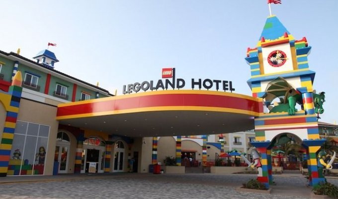 Lego-отель (16 фото)