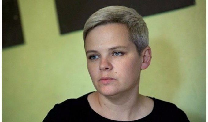 Трансгендера из Екатеринбурга Юлию Савиновских лишили права опеки над 2-мя детьми (6 фото + 1 видео)