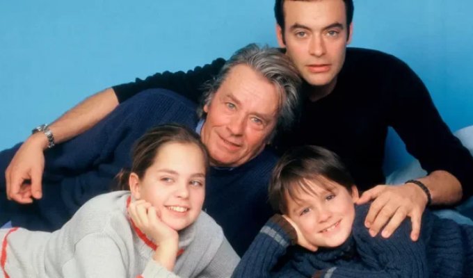 The Great Actor's Four Children: The Abandoned, The Slighted, The Favorite, and The Late Son (10 photos)