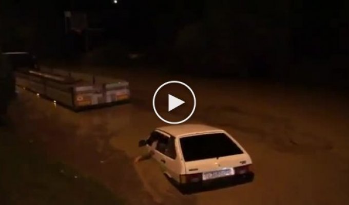 Потоп на автодороге в Сочи
