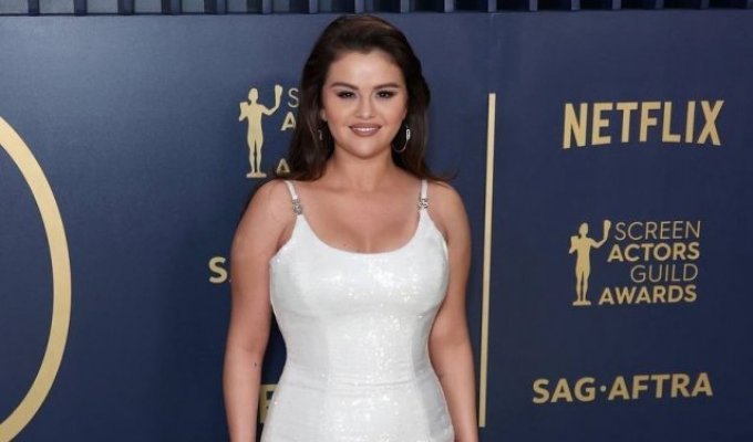 What happened to Selena Gomez: the world does not accept her extra pounds (3 photos + 3 videos)