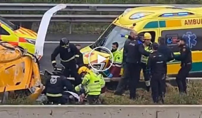 Helicopter crashed onto a highway in Madrid