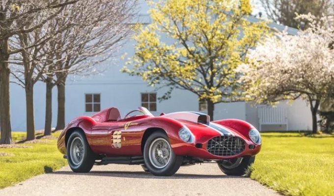 The unique 1955 Ferrari 410 Sport Spider sports car was valued at 1.28 billion rubles (46 photos)