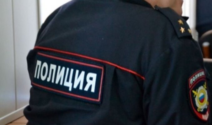 Проститутка в Подмосковье ударила ножом полицейского, который ее заказал