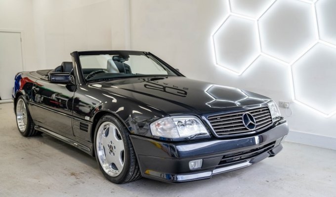 A rare Mercedes-Benz SL with a 7.3-liter engine and minimal mileage went under the hammer (31 photos)