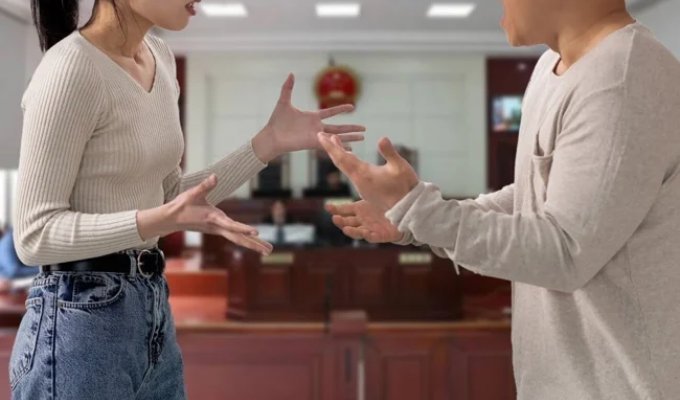 На кону $420 тысяч: в Китае неродные брат и сестра сцепились за наследство приемных родителей (3 фото)
