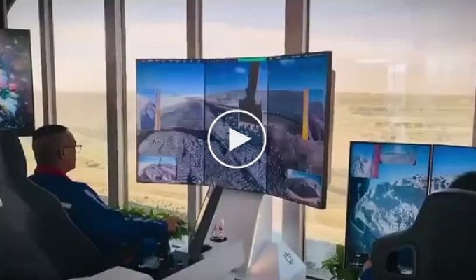 Китайские строители управляют экскаваторами дистанционно — прямо из офиса