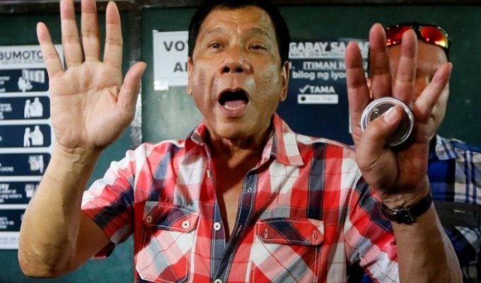 Скандальные высказывание президента Филиппин Родриго Дутерте (3 фото)