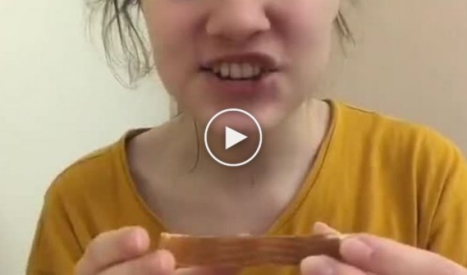 Девушка показала французский завтрак в больнице