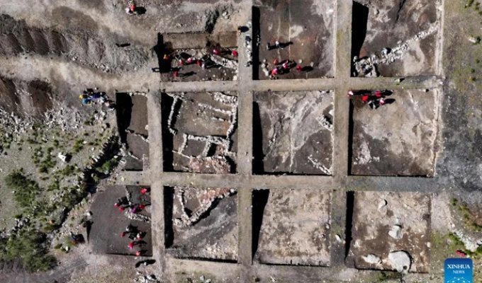 A walled city, which is over 600 years old, was excavated in China (3 photos)