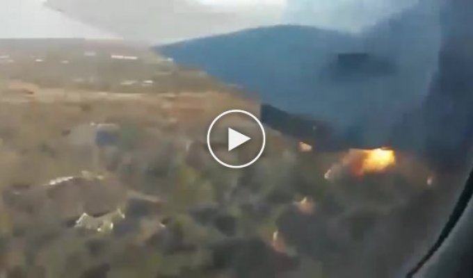 Видео падения самолета в ЮАР, которое было снято пассажиром