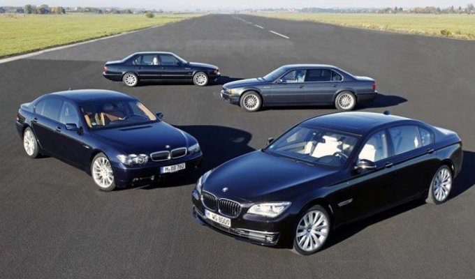 Эволюция BMW 7-серии (62 фото)