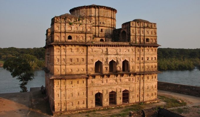 Орчха. Дворцы и храмы средневековой Индии (52 фото)