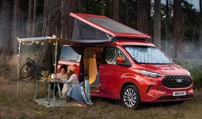 Ford introduced a new mobile home that can accommodate 4 adults (24 photos + 2 videos)