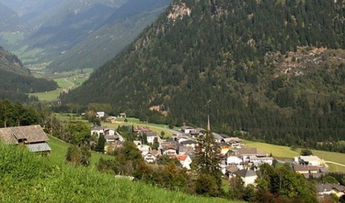 Деревня в Австрии (4 фото)