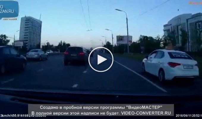 Два гонщика устроили ДТП в Казани