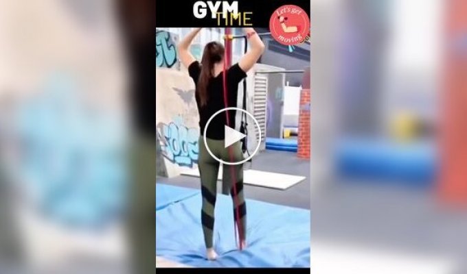 Провал с эластичной резинкой в спортзале