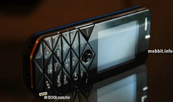 Nokia 7500 Prism &#8211; представлен официально!