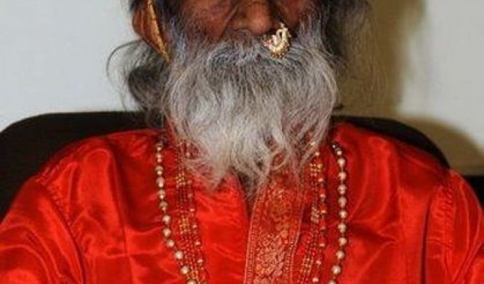 Индийский йог 70 лет живет без воды и пищи (7 фото + текст)