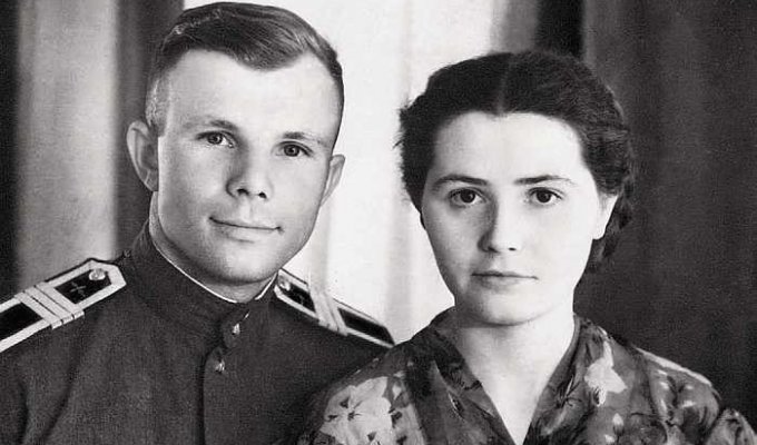 Юрий и Валентина Гагарины: всегда вместе и на земле, и в космосе (14 фото)