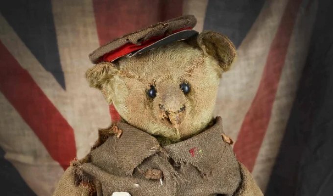 116-year-old teddy bear soldier from World War I to be sold at auction (3 photos)