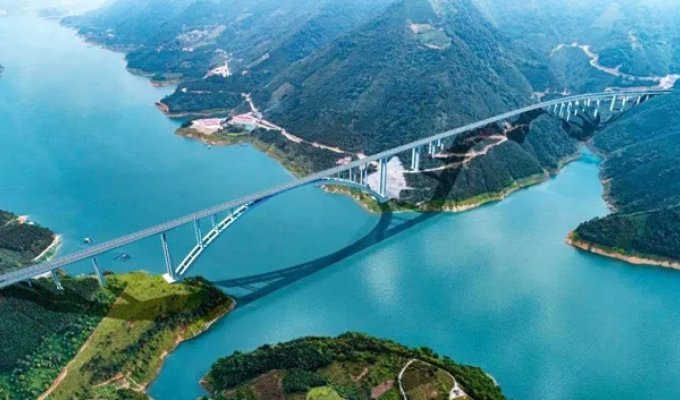 An important milestone in bridge construction: another record in China! (6 photos)