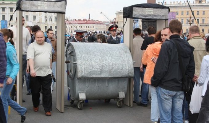 "Безопасность" на празднование 308-летия Санкт-Петербурга (12 фото)