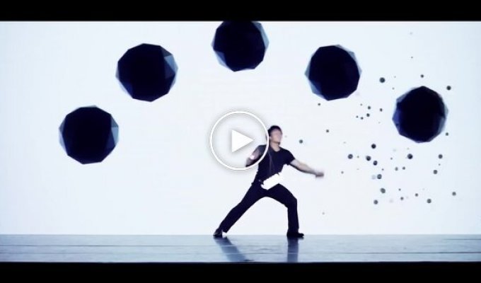 Эффектное световые шоу японского танцевального коллектива Enra