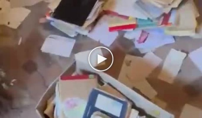 In the archive of a polyclinic near Moscow, the guy found a dump of medical cards