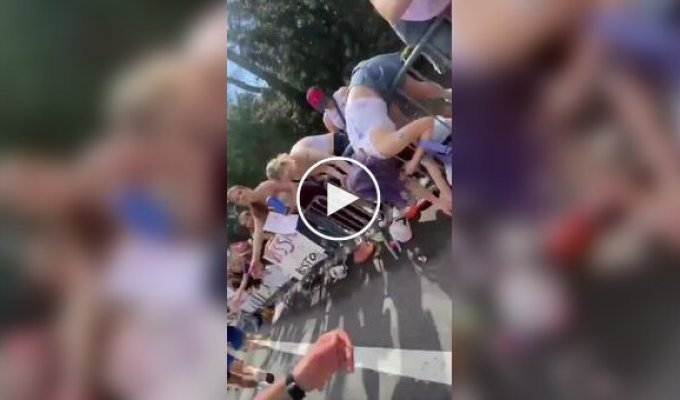 Бегун собрал «поцелуйную поддержку»