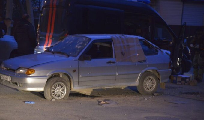 В Волгограде взорвана машина полковника МВД вместе с хозяином (4 фото + 2 видео)