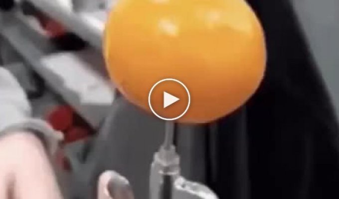 Как быстро почистить мандарин с помощью компрессра