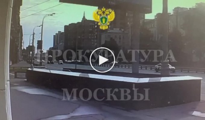 Водитель каршеринга устроил смертельное ДТП в Москве