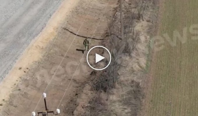 ВСУ уничтожили вражеские позиции, которые разоблачил один из оккупантов, убегая от нашего дрона