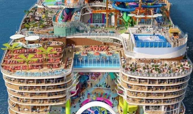 Icon of the Seas - the largest cruise ship in the world (2 photos + video)
