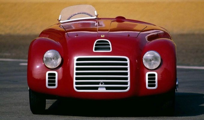 70 лет первой Ferrari в истории (19 фото)