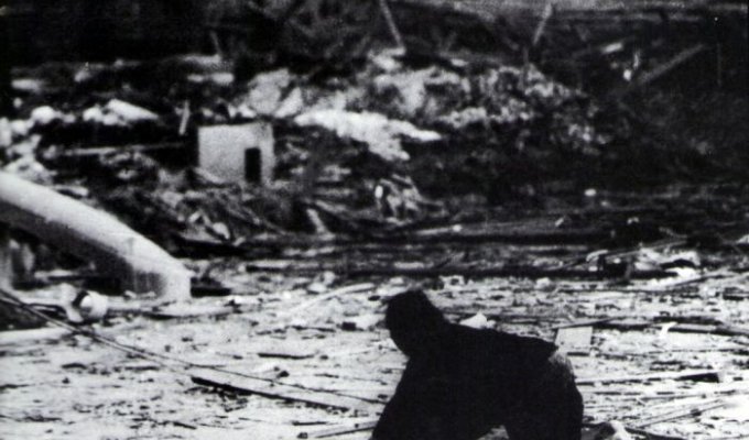 Жуткие кадры времен Хиросимы и Нагасаки (23 фото)