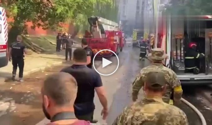 Журналистов пустили к месту прилета в Киеве