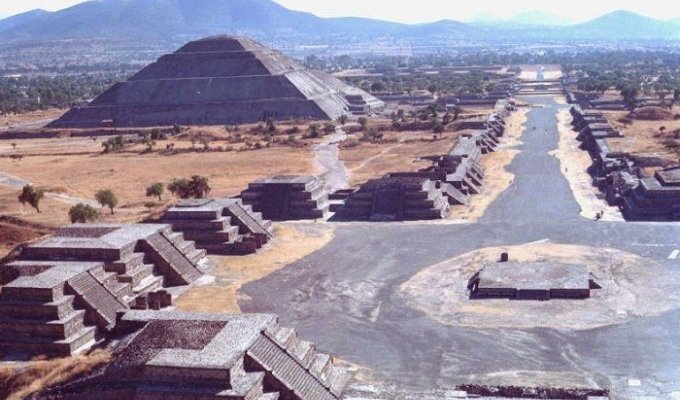 Чичен-Ітца, Теотіауакан - міста ацтеків (9 фото)